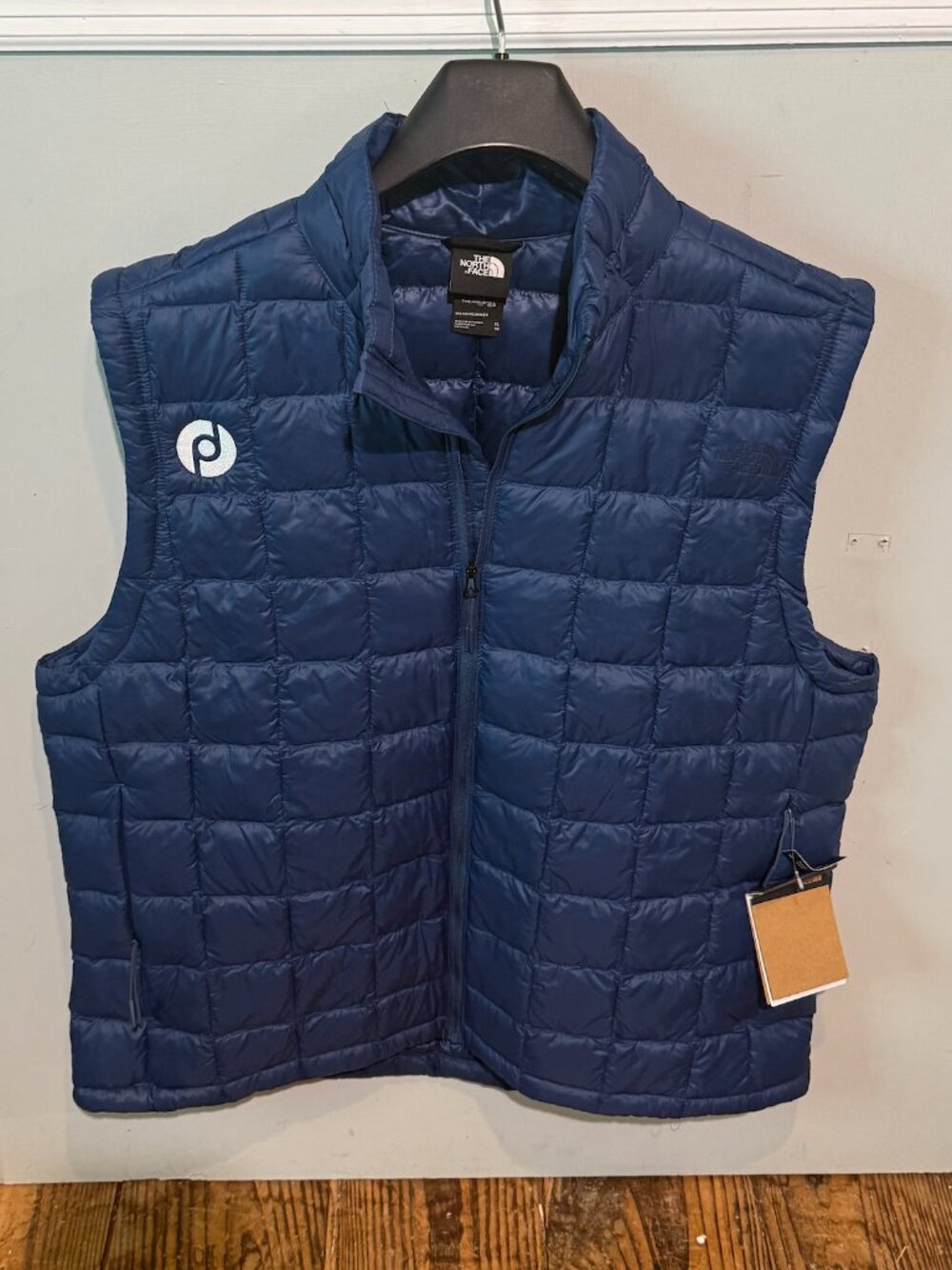 NEW North Face Thermoball Eco Vest Puffer Mens XL Blue Peloton Logo NWT $149